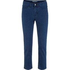 Dżinsy "soft-stretch" z nadrukiem, dł. 7/8 bonprix niebieski z nadrukiem. Jeansy damskie marki bonprix. Za 109.99 zł.
