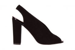 Sandały Bayla-056 8043-21 Czarne Sandały, Skóra naturalna - 41. Czarne sandały damskie Bayla, bez wzorów, ze skóry, bez obcasa, na obcasie, bez zapięcia. W wyprzedaży za 134.10 zł.