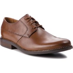 Półbuty CLARKS - Becken Plain 261241757 Tan Leather. Eleganckie półbuty marki Clarks. Za 319.00 zł.