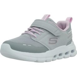 Buty SKECHERS SKECHERS GLIDE-STEP FLOW Szary. Szare obuwie sportowe damskie Skechers, bez wzorów, z syntetyku, na fitness i siłownię. Za 173.99 zł.