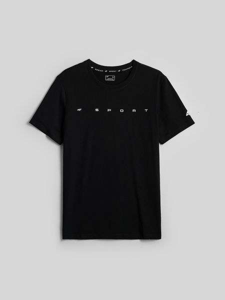 4F T-shirt regular z nadrukiem męski - czarny S. Czarne t-shirty męskie 4f, m, bez wzorów, z bawełny, klasyczne, bez kołnierzyka. Za 59.99 zł.