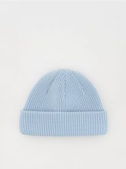 Czapka beanie - jasnoniebieski. Niebieskie czapki i kapelusze damskie Reserved, bez wzorów. W wyprzedaży za 22.99 zł.