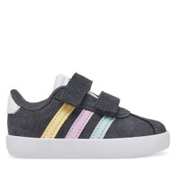 Sneakersy adidas. Szare trampki i tenisówki chłopięce Adidas, bez wzorów, bez zapięcia. Za 139.99 zł.