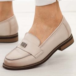 Beżowe skórzane mokasyny damskie Potocki 19465. Brązowe mokasyny damskie POTOCKI, z jeansu, casualowe. Za 229.00 zł.