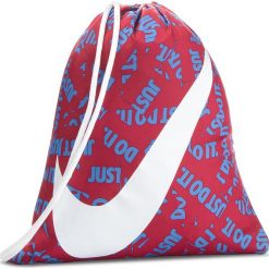 Plecak NIKE - BA5262 618. Czerwone plecaki damskie Nike, z materiału, sportowe. Za 49.00 zł.