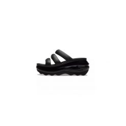 Klapki damskie Crocs Mega Crush Triple Strap. Czarne skarpety damskie Crocs, bez wzorów, z materiału. Za 396.00 zł.
