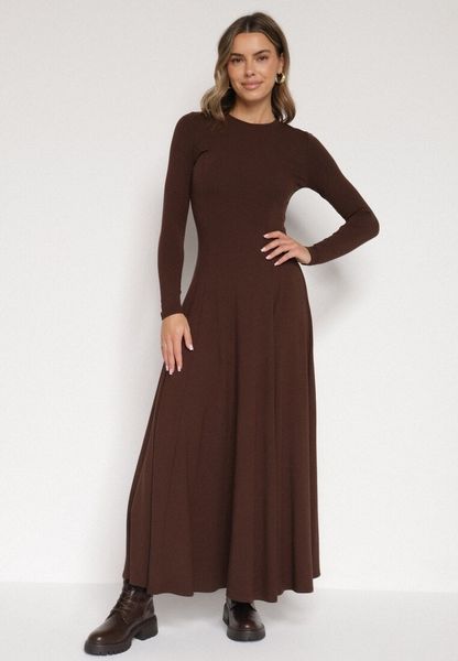 Brązowa Bawełniana Sukienka o Rozkloszowanym Kroju Tuselenea. Brązowe sukienki damskie Born2be, na co dzień, l, bez wzorów, z bawełny, eleganckie, bez kołnierzyka, bez ramiączek, maxi, rozkloszowane. Za 159.99 zł.