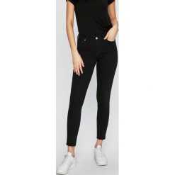 Calvin Klein Jeans - Jeansy CKJ 001. Jeansy damskie marki Calvin Klein Jeans. Za 449.90 zł.