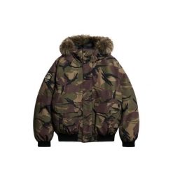 Kurtka bomber z syntetycznym futrem Superdry Everest. Zielone kurtki męskie Superdry., xl, z aplikacjami, z futra, klasyczne, bez kaptura. Za 642.85 zł.