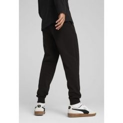 Męskie spodnie Essentials z logo No. 1 PUMA Black. Czarne spodnie sportowe męskie Puma, m, bez wzorów, trekkingowe. W wyprzedaży za 164.00 zł.