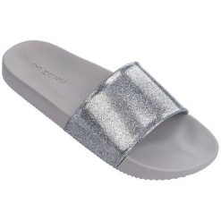 Zaxy Ladies Slip Snap Slide Glitter Fem 82440-90542 Brokat Srebrny (Rozmiar 37). Trampki i tenisówki damskie marki Zaxy. W wyprzedaży za 80.00 zł.