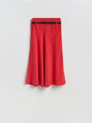Spódnica midi z paskiem - czerwony. Czerwone spódnice damskie Reserved, l, bez wzorów, z tkaniny, midi, proste. Za 149.99 zł.