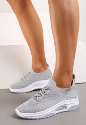 Szare Wsuwane Buty Sportowe w Skarpetkowym Stylu z Ozdobną Podeszwą Moonlise. Szare obuwie sportowe damskie Renee, z aplikacjami, z materiału, na fitness i siłownię. Za 39.99 zł.