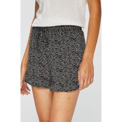 Tally Weijl - Szorty. Szorty damskie marki TALLY WEIJL. W wyprzedaży za 34.90 zł.