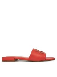 Guess Klapki FLJTAR LEA19 Koralowy. Pomarańczowe klapki damskie Guess, z aplikacjami, ze skóry, bez obcasa. Za 269.99 zł.