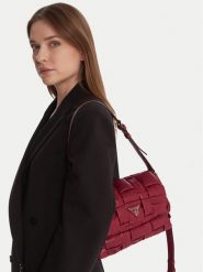 Guess Torebka Marion HWWG80 72190 Czerwony. Czerwone torebki do ręki damskie Guess, z aplikacjami, ze skóry, bez dodatków. Za 369.99 zł.