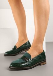 Zielone Lakierowane Mokasyny ze Skórzaną Wkładką Socca. Zielone mokasyny damskie Renee, z aplikacjami, z jeansu, eleganckie, bez obcasa, bez zapięcia. Za 129.99 zł.