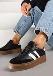Czarne Sneakersy Tenisówki Ozdobione Paskami Sovresia. Czarne obuwie sportowe damskie Renee, z aplikacjami, bez zapięcia. Za 79.99 zł.
