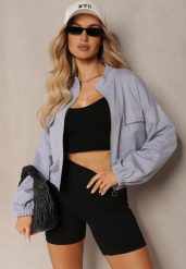 Szara Bluza Bomberka na Zamek Błyskawiczny z Ozdobnymi Kieszeniami Alprea. Szare bluzy damskie Renee, na lato, l, bez wzorów, bez kaptura. Za 59.99 zł.