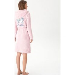 Szlafrok Unicorn - Różowy. Szlafroki damskie House. W wyprzedaży za 49.99 zł.