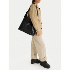 Torebka G-Star Raw. Czarne torebki do ręki damskie G-Star Raw, bez wzorów, klasyczne, bez dodatków. Za 229.99 zł.