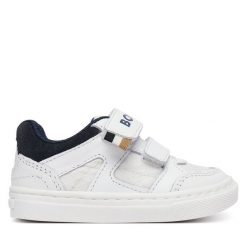 Sneakersy BOSS. Białe trampki i tenisówki chłopięce Boss, bez wzorów, bez zapięcia. Za 281.99 zł.