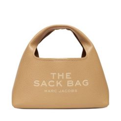 Torebka Marc Jacobs. Brązowe torebki do ręki damskie Marc Jacobs, bez wzorów, klasyczne, bez dodatków. Za 1,399.00 zł.