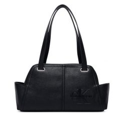 Torebka Calvin Klein. Czarne torebki do ręki damskie Calvin Klein, bez wzorów, klasyczne, bez dodatków. Za 489.99 zł.