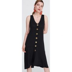 Sukienka z guzikami - Czarny. Sukienki damskie marki Reserved. Za 119.99 zł.