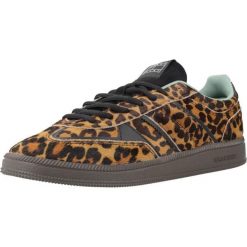 Buty TOMMY JEANS THE GREENWICH EDGE LEOPA Nadruk zwierzęcy. Obuwie sportowe damskie Tommy Hilfiger, bez wzorów, z jeansu, trekkingowe. Za 573.43 zł.