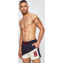 Tommy Hilfiger - Kąpielówki. Niebieskie kąpielówki męskie Tommy Hilfiger, l, bez wzorów, z materiału. W wyprzedaży za 249.90 zł.