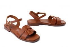 Oh! My Sandals 5824 roble, sandały damskie. Brązowe klapki damskie Oh My Sandals, bez wzorów, ze skóry, bez obcasa. Za 211.92 zł.