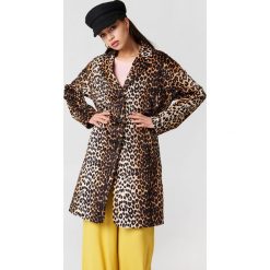 NA-KD Trend Kurtka z nadrukiem w panterkę - Brown,Multicolor. Brązowe kurtki damskie NA-KD Trend, z motywem zwierzęcym. Za 283.95 zł.