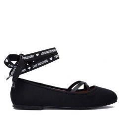 Baleriny LOVE MOSCHINO. Czarne baleriny damskie Love Moschino, bez wzorów, bez obcasa. Za 859.99 zł.