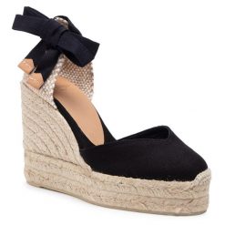 Espadryle Castañer. Czarne klapki damskie Castañer, bez wzorów, bez obcasa, bez zapięcia. Za 379.99 zł.
