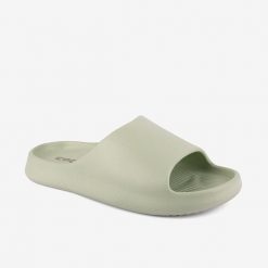 Klapki damskie Coqui. Zielone klapki damskie Coqui, bez wzorów, sportowe, bez obcasa. Za 132.99 zł.