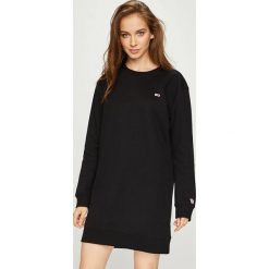 Tommy Jeans - Sukienka. Szare sukienki damskie Tommy Jeans, z bawełny, casualowe, z okrągłym kołnierzem. Za 399.90 zł.