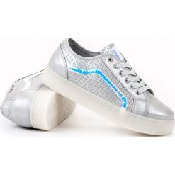 SHELOVET szare Casualowe Obuwie Damskie. Szare obuwie sportowe damskie SHELOVET, z aplikacjami, Adidas Advantage. Za 64.90 zł.
