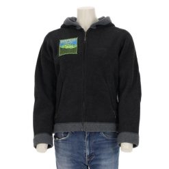 Second life - Kurtka polarowa damska Synchilla Patagonia - Jak nowy. Czarne kurtki sportowe damskie Patagonia, l, bez wzorów, z materiału, bez kaptura, trekkingowe. Za 255.56 zł.