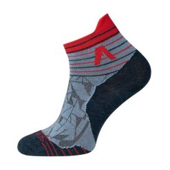 Skarpety merino Alpinus Kuldiga Low. Czerwone skarpety męskie Alpinus, bez wzorów, z bawełny. Za 49.00 zł.