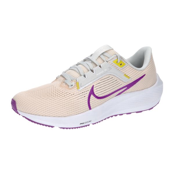 Buty do biegania Nike Air Zoom Pegasus 40 pomarańczowe. Brązowe obuwie sportowe damskie Nike, bez wzorów, z materiału, do biegania. W wyprzedaży za 407.80 zł.