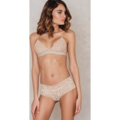 Twist & Tango Bokserki Nina - Beige. Brązowe bokserki damskie Twist & Tango, w koronkowe wzory, z koronki. W wyprzedaży za 48.78 zł.