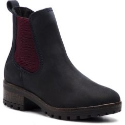 Botki TAMARIS - 1-26420-31 Navy 805. Niebieskie kozaki damskie Tamaris, z nubiku, bez obcasa. W wyprzedaży za 209.00 zł.