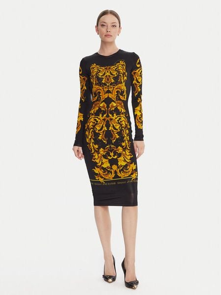Versace Jeans Couture Sukienka codzienna 79HAO9P0 JS524 Czarny Slim Fit. Czarne sukienki damskie Versace Jeans Couture, na co dzień, bez wzorów, z jeansu, bez kołnierzyka, bez ramiączek, proste. Za 1,129.00 zł.