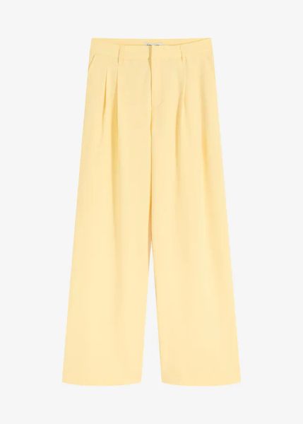 Spodnie Marlena. Niebieskie spodnie materiałowe damskie bonprix, bez wzorów. Za 179.99 zł.