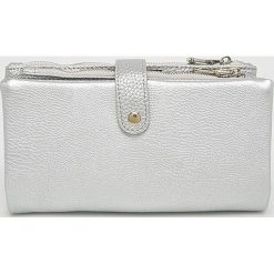 Answear - Portfel. Szare portfele damskie ANSWEAR, z materiału. W wyprzedaży za 59.90 zł.