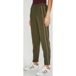 Tally Weijl - Spodnie. Spodnie materiałowe damskie marki TALLY WEIJL. W wyprzedaży za 49.90 zł.
