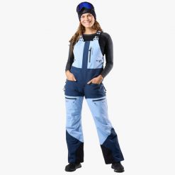 Spodnie narciarskie Kobieta Swedemount Freeride Bib Pants wodoodporne. Niebieskie spodnie sportowe damskie SWEDEMOUNT, bez wzorów, narciarskie. Za 899.99 zł.