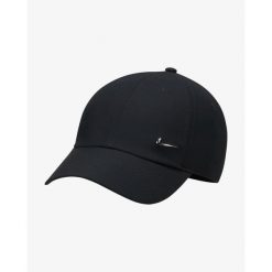 Czapka z daszkiem Nike Dri-Fit Club Unstructured Metal Swoosh. Czarne czapki i kapelusze męskie Nike, bez wzorów, sportowe. Za 96.99 zł.