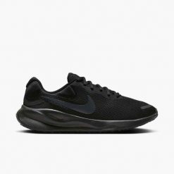 Buty do chodzenia damskie Nike Revolution 7. Czarne obuwie sportowe damskie Nike, bez wzorów, z gumy, do biegania, nike revolution. Za 316.00 zł.